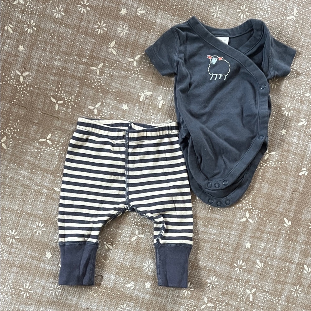 Hanna Andersson Dark Blue Sheep Bodysuit with Striped Pants